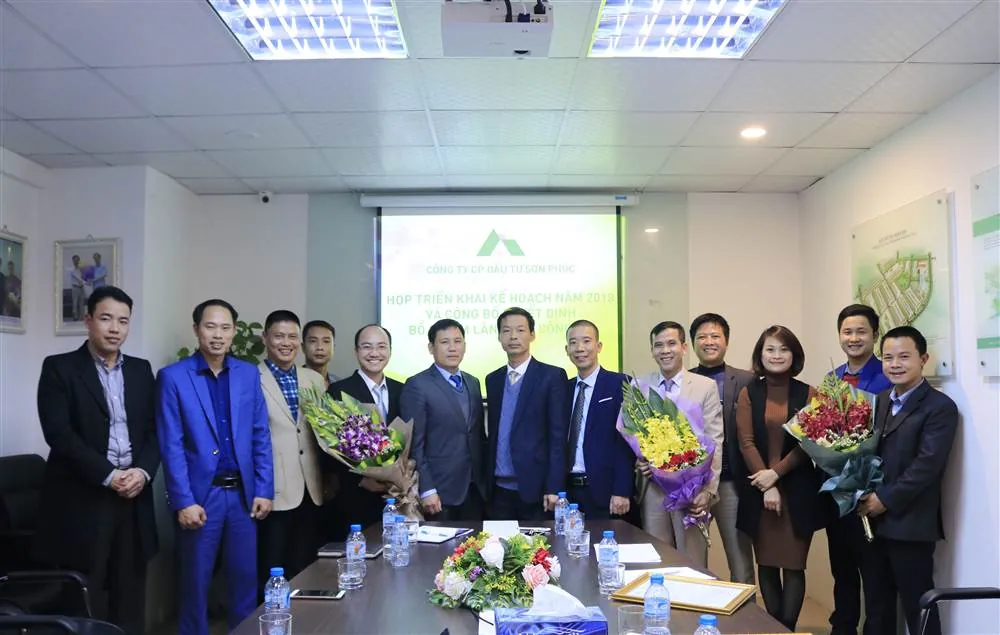 Họp triển khai kế hoạch năm 2018 & công bố quyết định bổ nhiệm một số vị trí lãnh đạo công ty