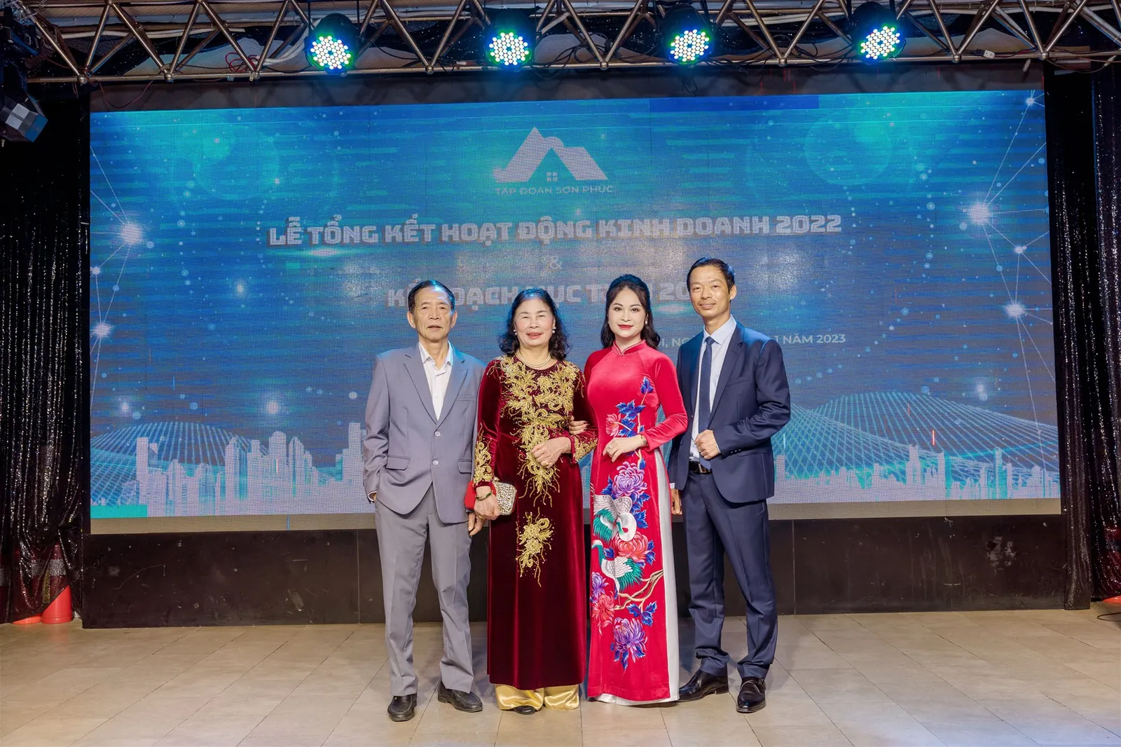 Tập đoàn Sơn Phúc tổng kết hoạt động kinh doanh năm 2022 - Định hướng mục tiêu kế hoạch năm 2023 — ảnh 19