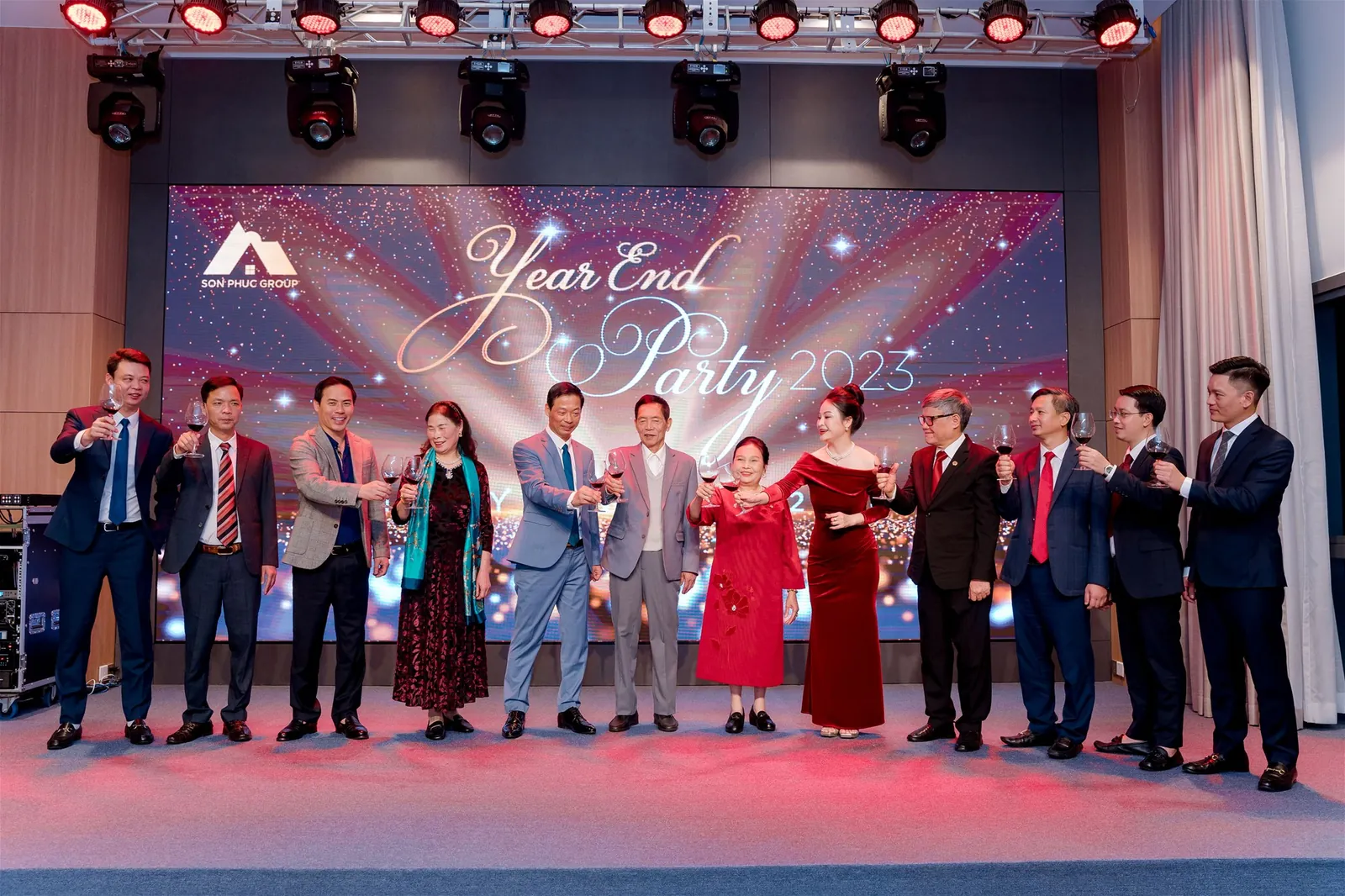 Tập đoàn Sơn Phúc tổng kết hoạt động kinh doanh năm 2023 - Định hướng mục tiêu kế hoạch năm 2024 — ảnh 31