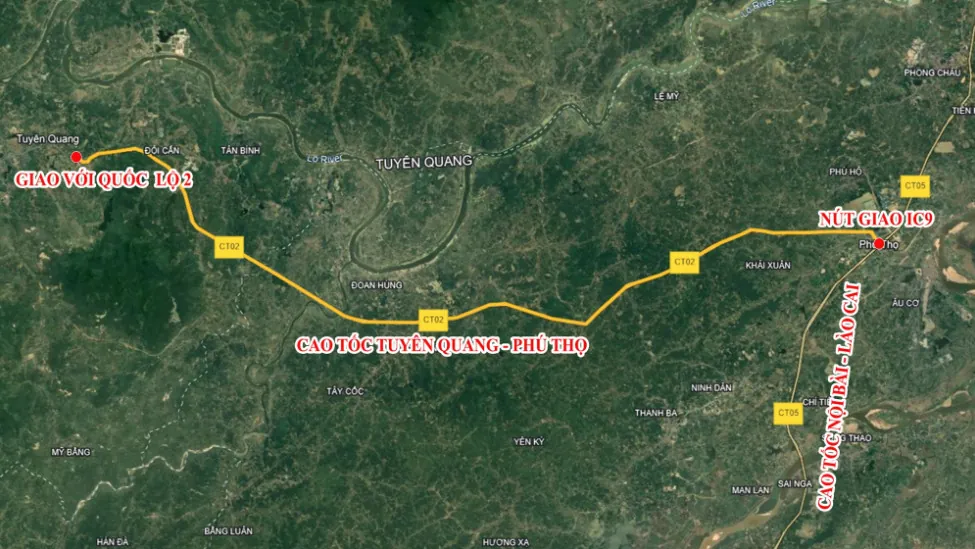 Cao tốc Tuyên Quang - Phú Thọ khởi công tháng 2/2021 và khánh thành tháng 12/2023. Đoạn qua Tuyên Quang dài hơn 11 km, phần lớn cao tốc chạy qua Phú Thọ với gần 29 km