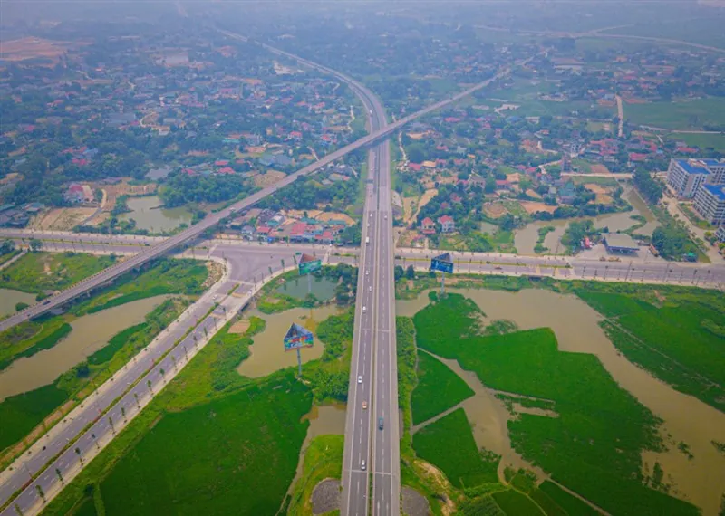 Toàn cảnh cao tốc chưa làm xong đã được thủ tưởng quyết định mở rộng gấp đôi sau một lần thị sát