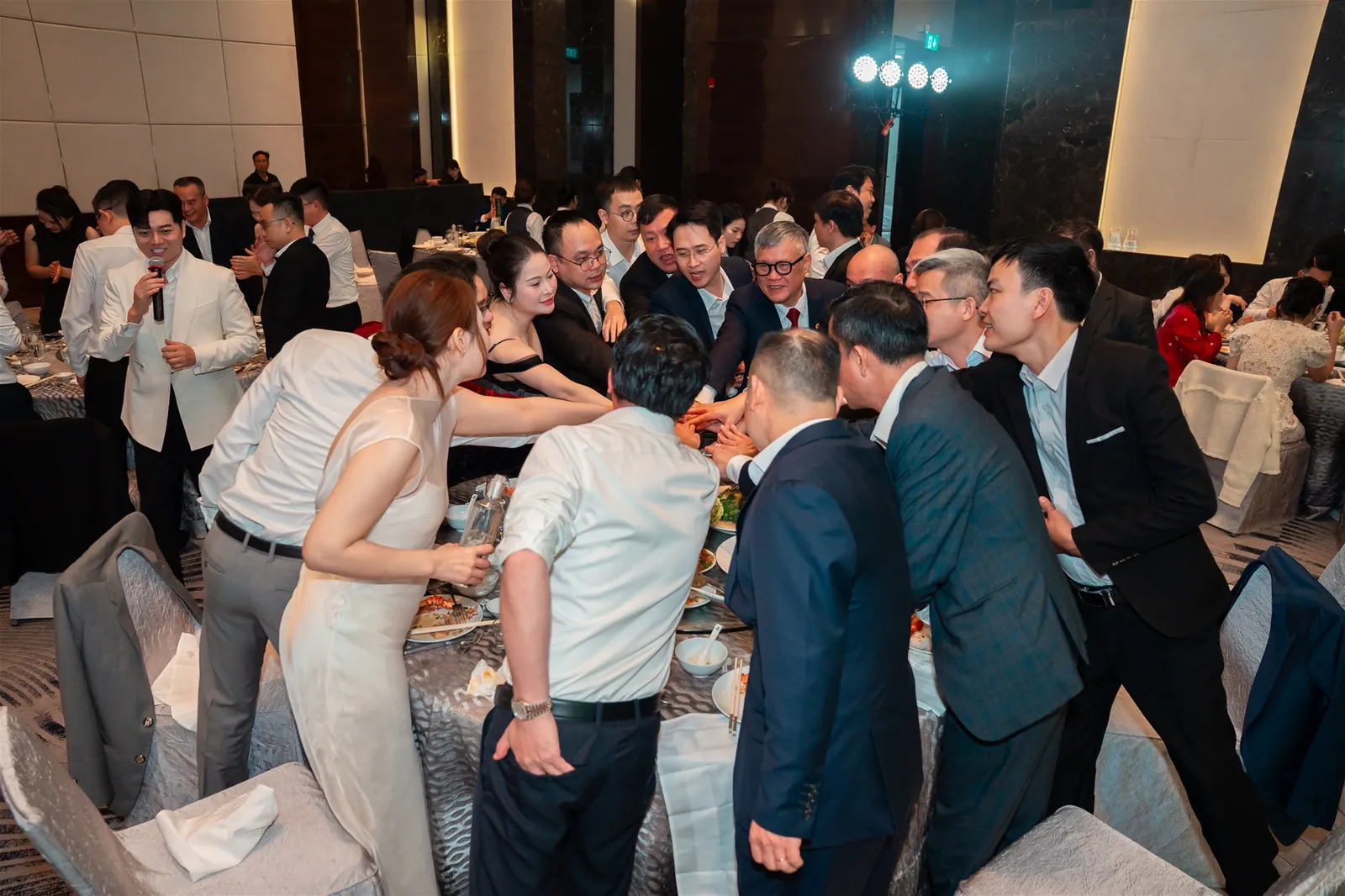 Year End Party 2025: dấu ấn gắn kết, lan tỏa giá trị đồng hành — ảnh 22